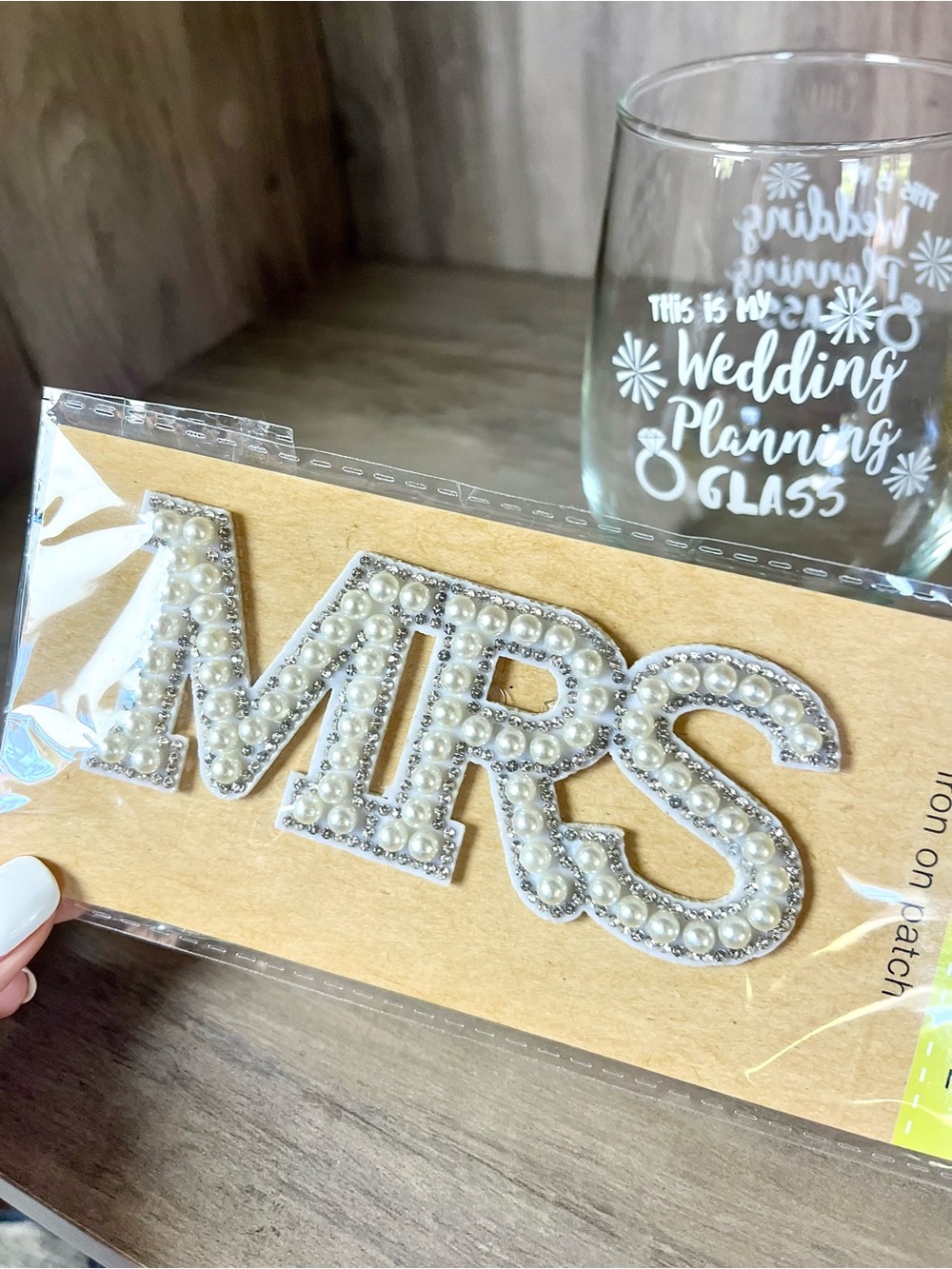 Bride Gift Bundle MRS Patch, Wine & Champagne Glass, Bride Balloons 3 Packs - Picture 5 of 9